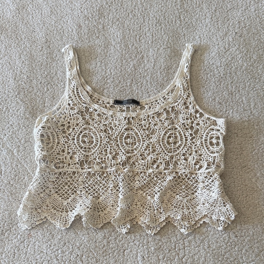 Dulcie Chic Crochet Cotton Crop Top in Cream Medium